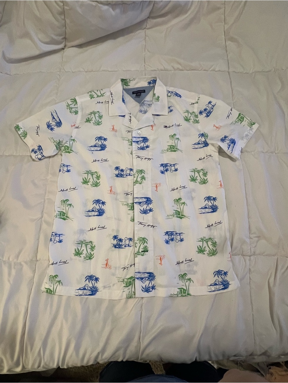 Boys Youth Large- Tommy Hilfiger White Short-Sleeve Island Print Shirt
